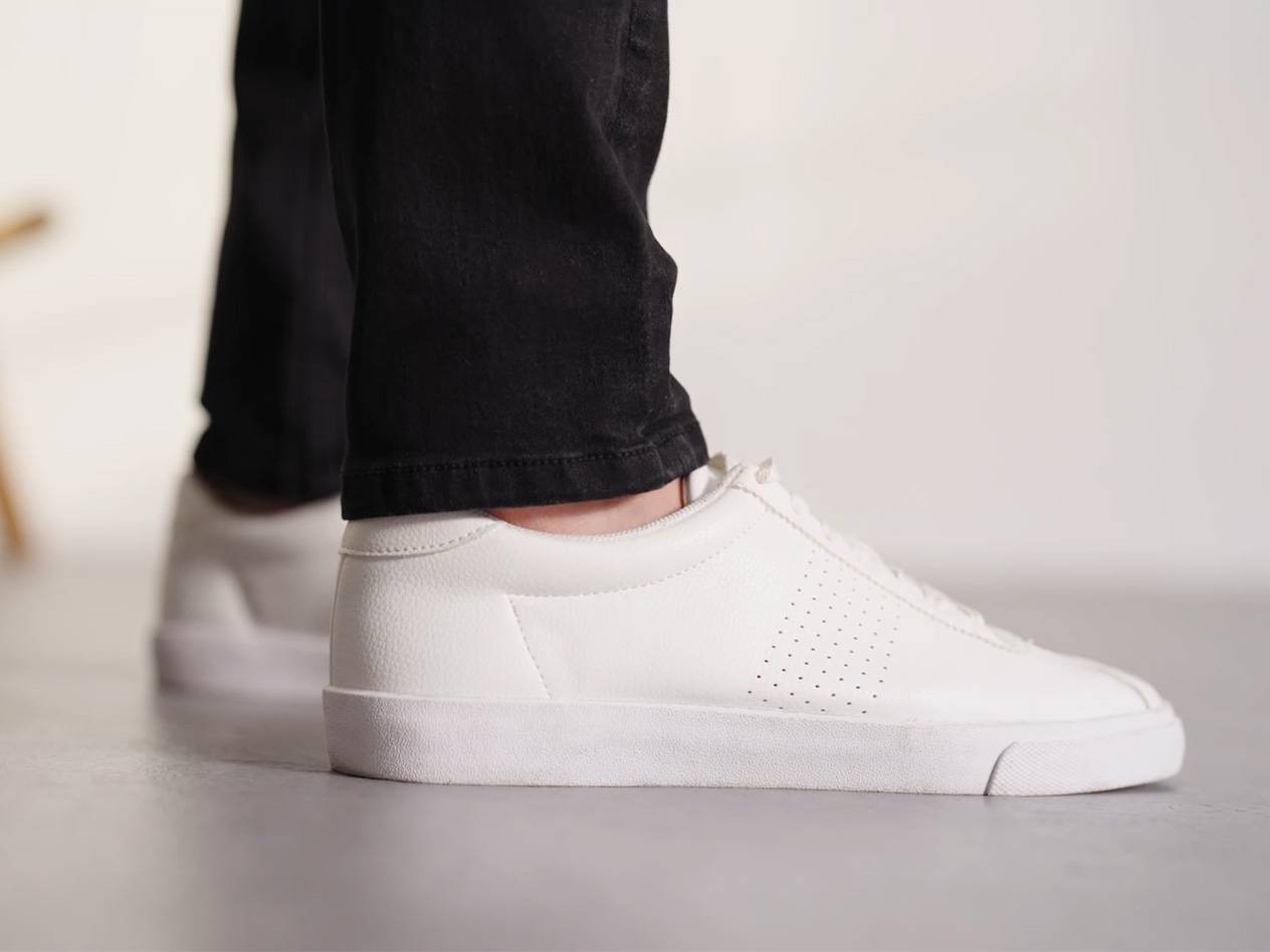 Vita sneakers.
